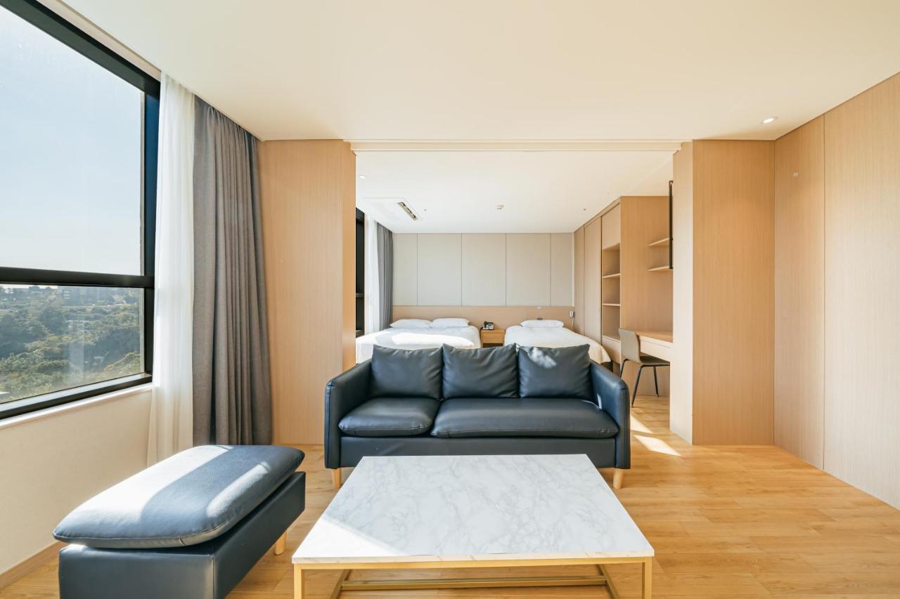 Hotel Zinc Seogwipo Exteriör bild