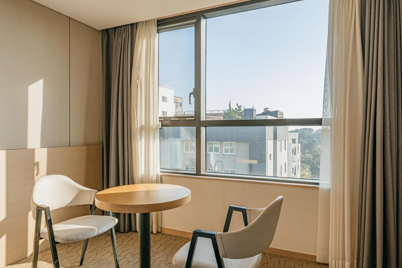 Hotel Zinc Seogwipo Exteriör bild
